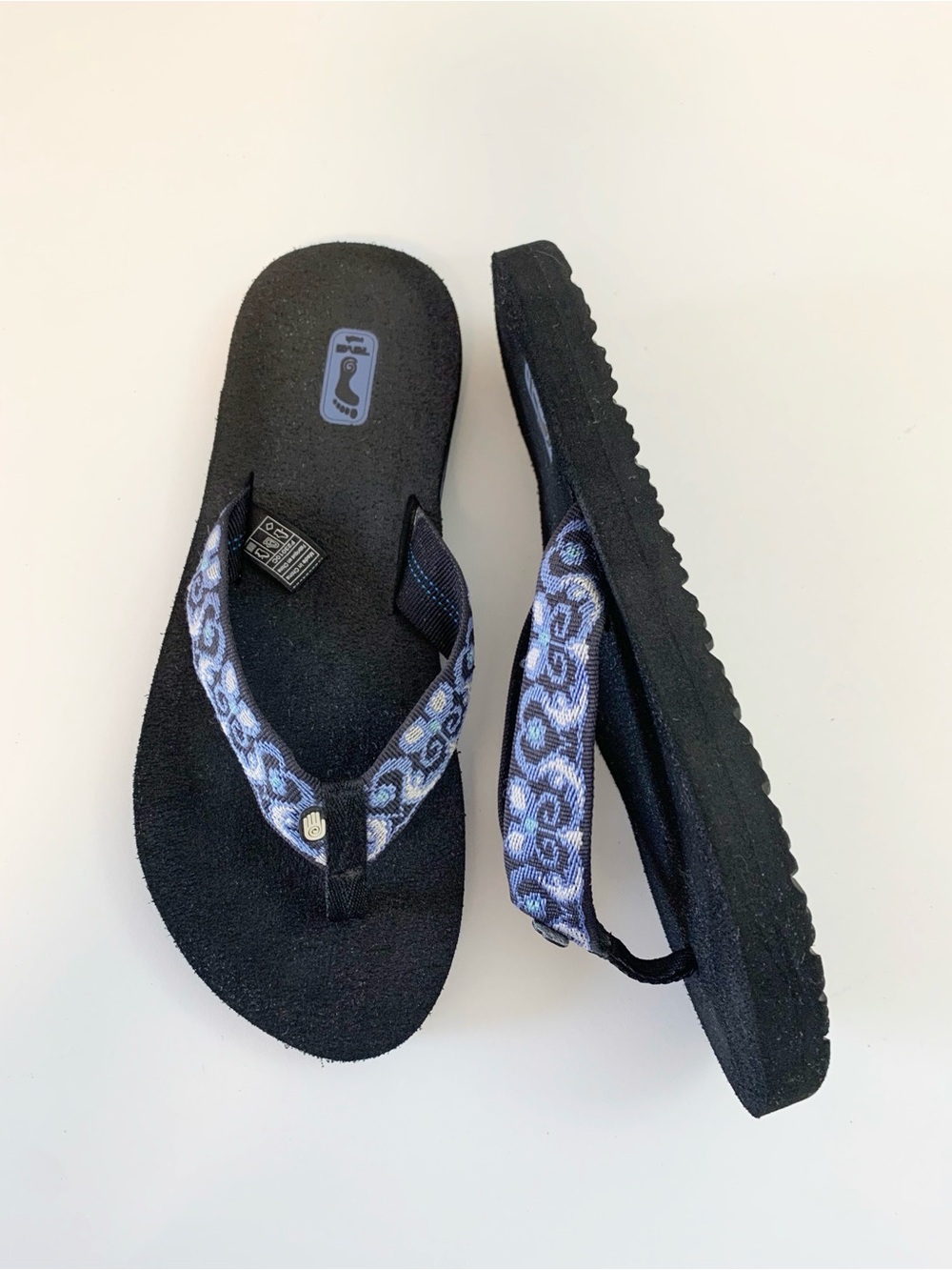 Teva Women's Mush II Black Blue Flip Flops ~ 10